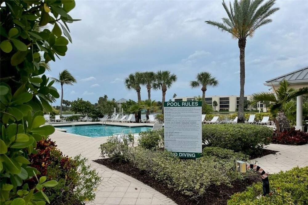 Hutchinson Island Apartment