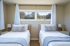 2 chambres, bureau, fer et planche à repasser, Wi-Fi gratuit