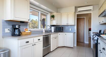 Mid-century Modern<br>3 min for plaza