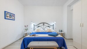 Room - CASA ALTAMARERA: sea view  (Cala Gonone)