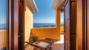 Unclassified image, 2 of 39, button - CASA DEL MARE: sea view  (Cala Gonone)