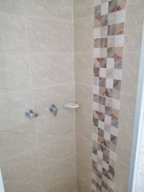 Towels, soap, toilet paper - Café de Colores con balcon (Salento)