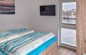 2 Schlafzimmer, Reisekinderbett, kostenloses WLAN, Bettwäsche