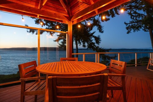 Water View, Private Beach, Yoga Studio