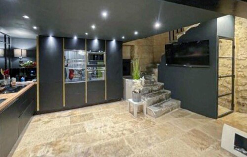 Awesome home in Sommieres with WiFi