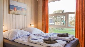 6 Schlafzimmer, Reisekinderbett, kostenloses WLAN, Bettwäsche