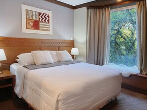 Apartamento | 2 dormitorios, colchones con acolchado adicional, escritorio