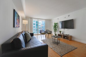 Living area - Well-Appointed Condos in Brickell (Miami)