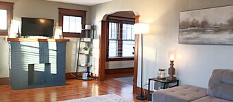 Spacious 2 BR Near Buffalo/Niagara Falls