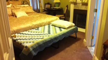 4 Schlafzimmer, Schreibtisch, Bügeleisen/Bügelbrett, WLAN