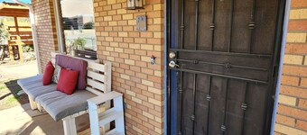 Cozy 2-Bedroom in Center of Silver City