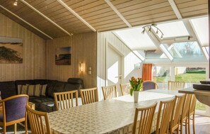 Dining - Beautiful home in Otterndorf with sauna (Otterndorf)