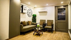 Lobby - Goldenkeys Inn (New Delhi)