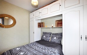 3 Schlafzimmer, kostenloses WLAN, Bettwäsche