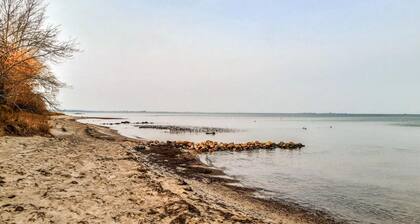 1 bedroom ocean front home in Loissin