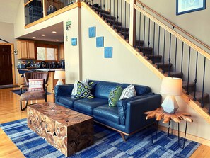 Interior - Modern Chalet with Lake Views in Marina Area (Mossyrock)