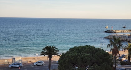 Fréjus-Plage, Sea view, T2, 38m2, 4 people, refurbished, air conditioning, magnificent