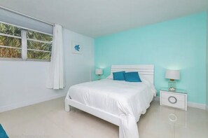 1 bedroom, internet - Beautiful Vacation Rental Directly on beach (Hollywood)