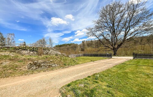 Lovely home in Tving with WiFi