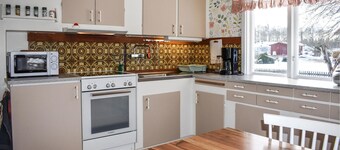 Lovely home in Tving with WiFi