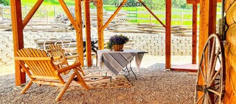 Horse Creek Ranch Luxurious Western Bunkhouse/Cabin