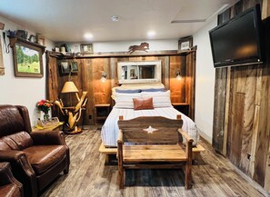 1 bedroom, desk, iron/ironing board, free WiFi