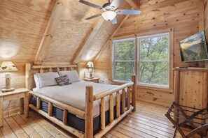 2 bedrooms, WiFi, bed sheets - Cozy Winter Getaway Cabin (Sevierville)