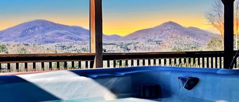 Tina de hidromasaje al aire libre