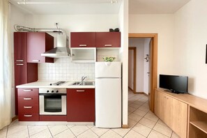 Een microgolfoven, een oven