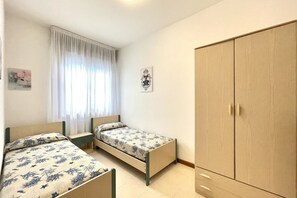 3 chambres, coffres-forts dans les chambres, Wi-Fi