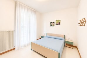 3 bedrooms, in-room safe, WiFi