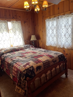 Family Cabin | Free WiFi - Sure Game Wilderness Resort (Wirt)