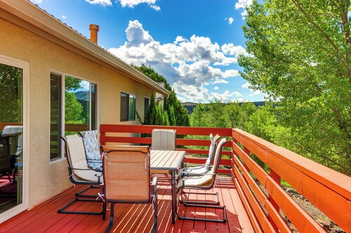 Mountain-View Deck: Pet-Friendly Home in Prescott