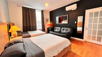 3 bedrooms, desk, iron/ironing board, free WiFi
