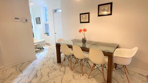 Uklassifisert bilde, 3 av 32, knapp