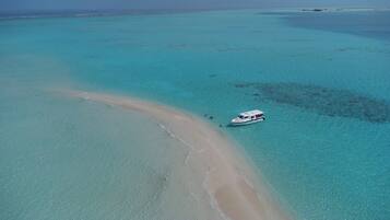 Plage à proximité, sable blanc