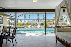 7 bedrooms, iron/ironing board, WiFi, bed sheets - Two Alluring Homes, Gorgeous Views, Private Pools - Gulf Access - Calusa Paradise- Roelens Vacations (Cape Coral)