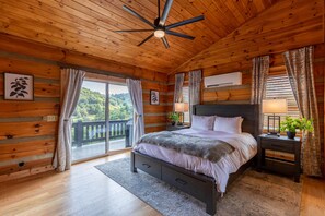 5 bedrooms, free WiFi, bed sheets - Horse Valley Lodge - Pool Table, Firepit, Indoor fireplace, Pet Friendly (Boone)