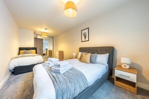 1 bedroom, desk, iron/ironing board, free WiFi