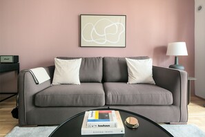 Télévision, chaîne hi-fi