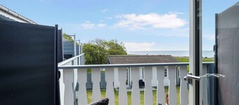 Holiday in the first row to the water