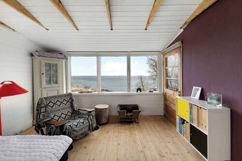 Summer house on Bornholm directly by the sea