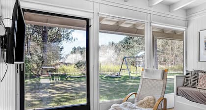 Family-friendly cottage close to the water