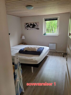 4 chambres, fer et planche à repasser, Wi-Fi gratuit