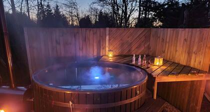 Lovely holiday home with spa and hot.