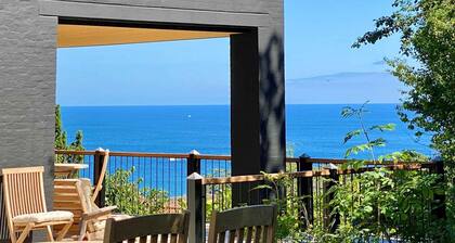 Modern holiday home with exceptional.