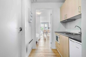 1 室のベッドルーム、WiFi (無料)