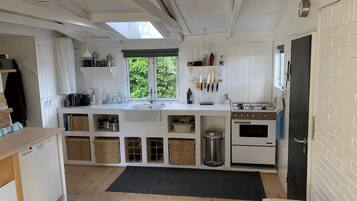 Refrigerador, horno, lavavajillas