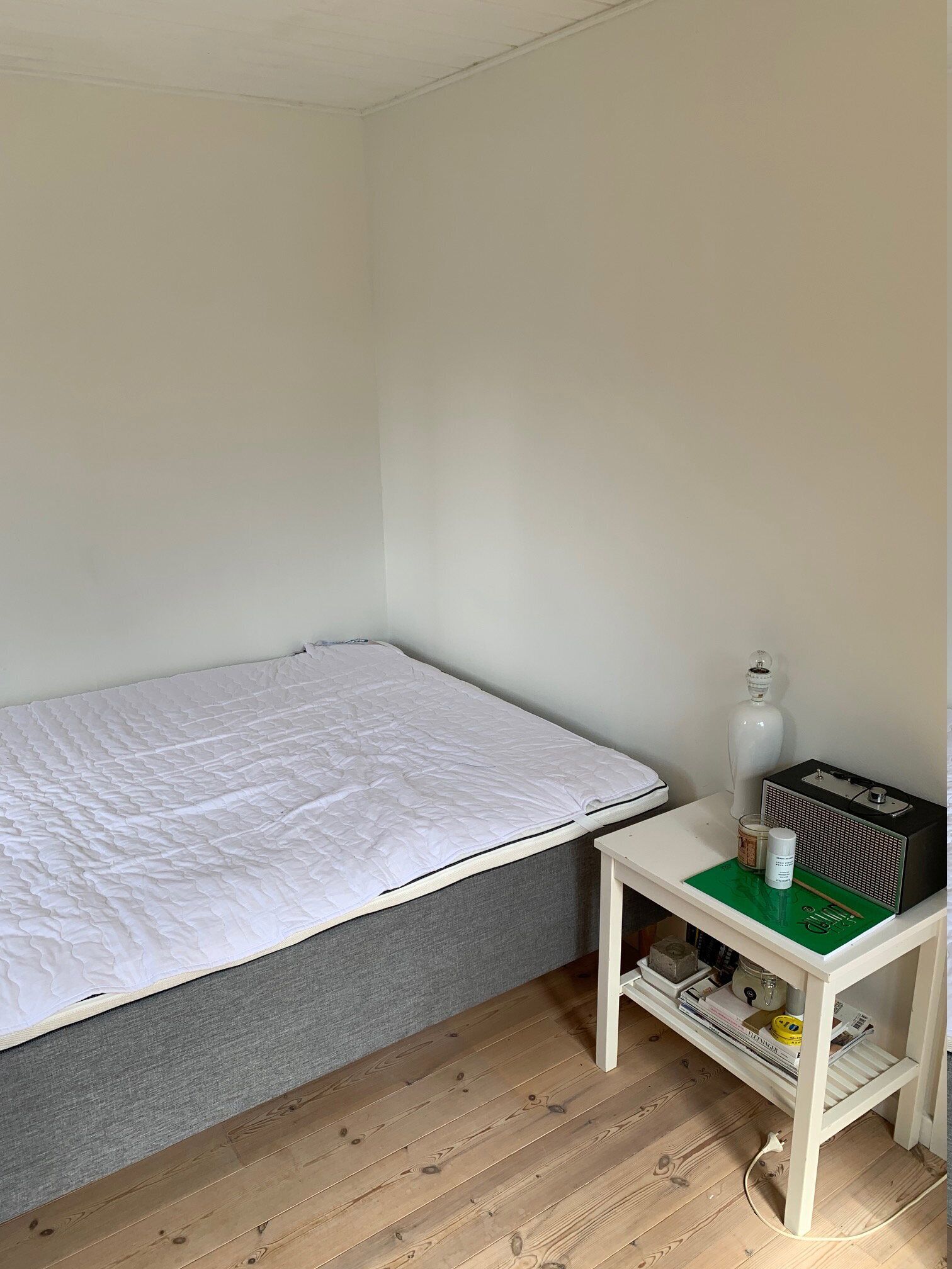 2 bedrooms, iron/ironing board, free WiFi