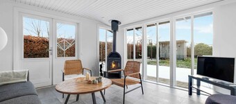 Summer house near the sea and good experiences